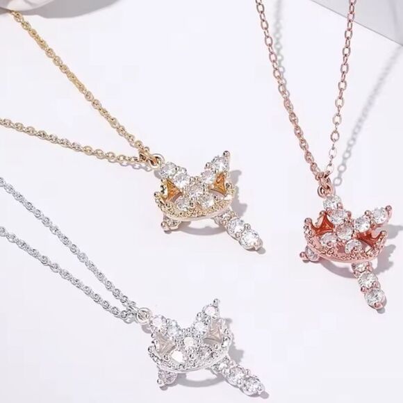 Rotating Crown Cross Pendant Necklace - Stainless Steel Chain In Gold - Picture 3 of 4